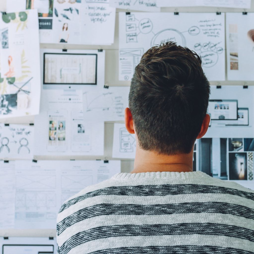 Image showing an individual planning an upgrade of Windows 10 to Windows 11